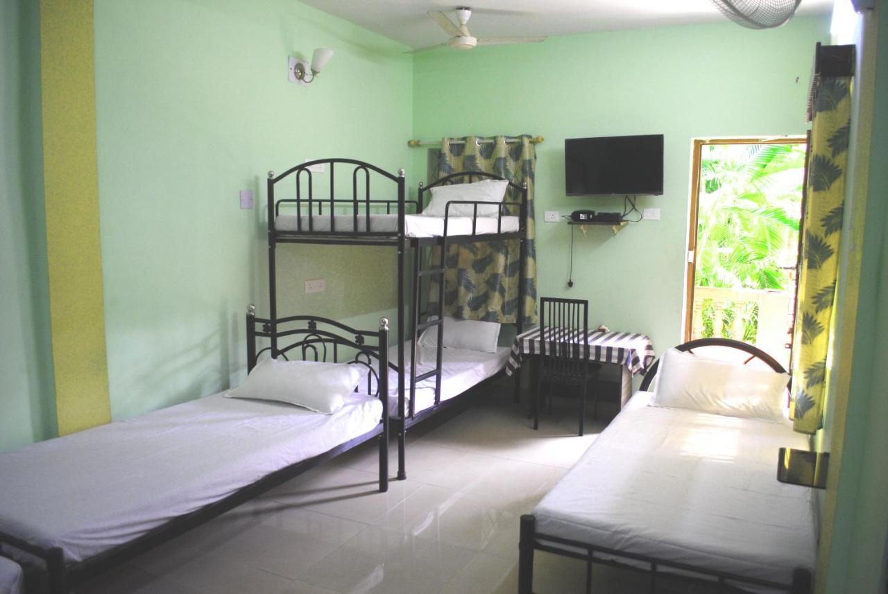Joe And Marietta'S Guesthouse Calangute Exterior foto