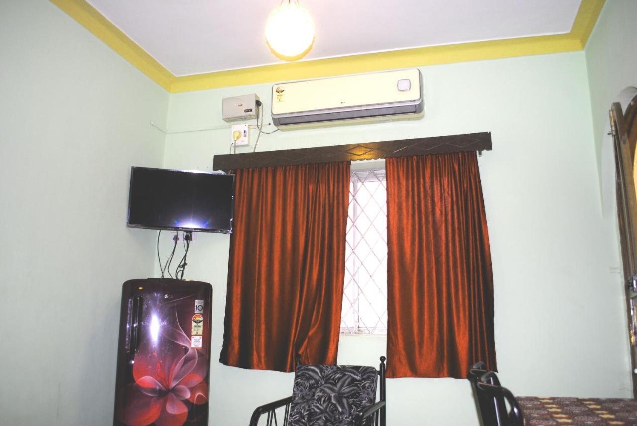 Joe And Marietta'S Guesthouse Calangute Exterior foto