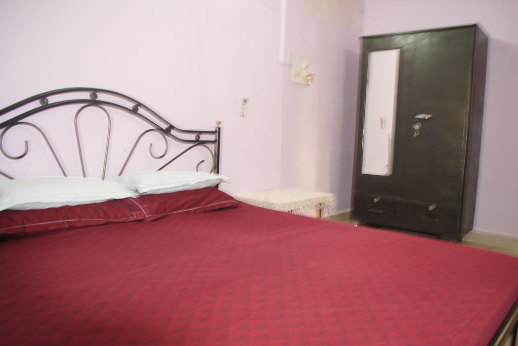 Joe And Marietta'S Guesthouse Calangute Quarto foto