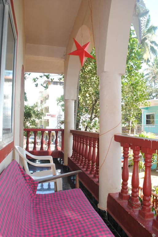 Joe And Marietta'S Guesthouse Calangute Quarto foto