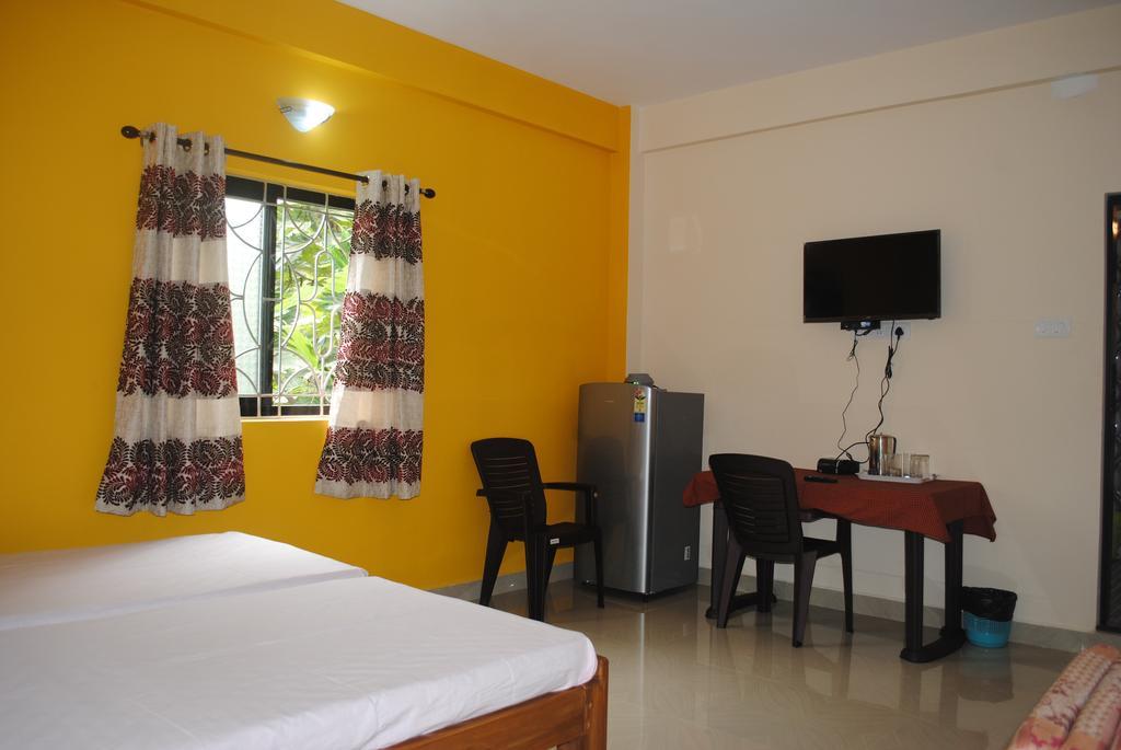 Joe And Marietta'S Guesthouse Calangute Exterior foto